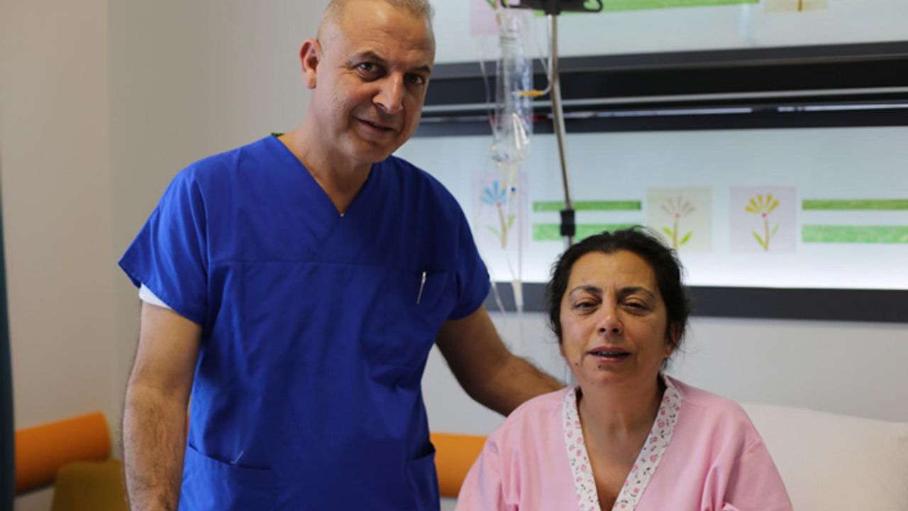 Ameliyattan 2 saat sonra görmeye başladı