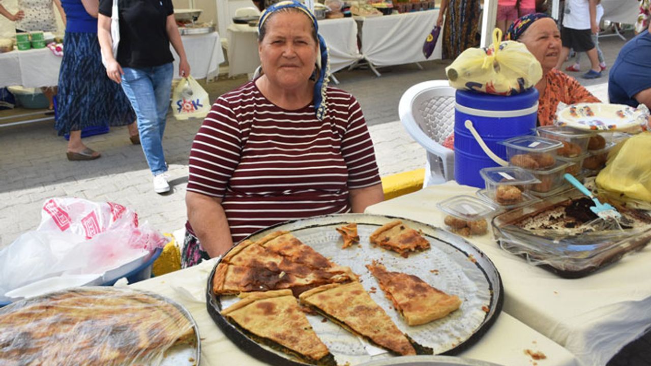 Arnavut Böreği Festivali'ne yoğun ilgi