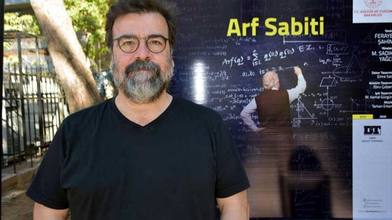 İzmir Devlet Tiyatroları 'Arf Sabiti' ile perdelerini açıyor