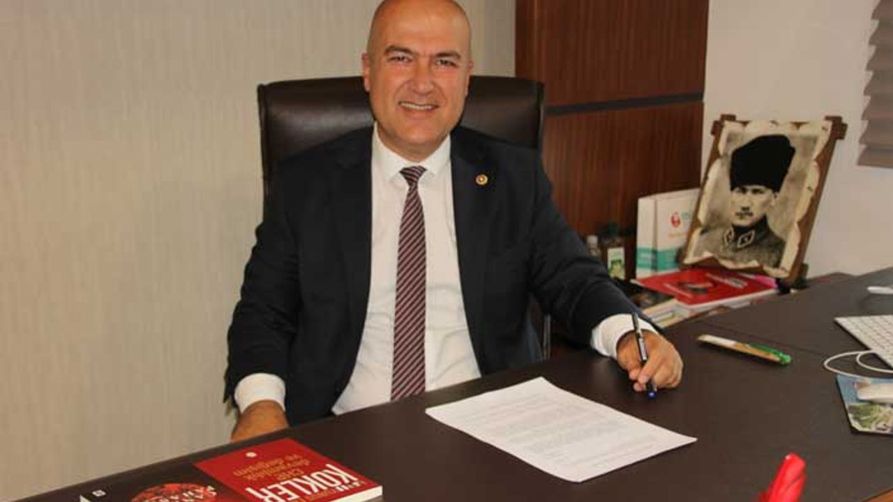 Kadınları aşağılayan müdür öğretmen oldu