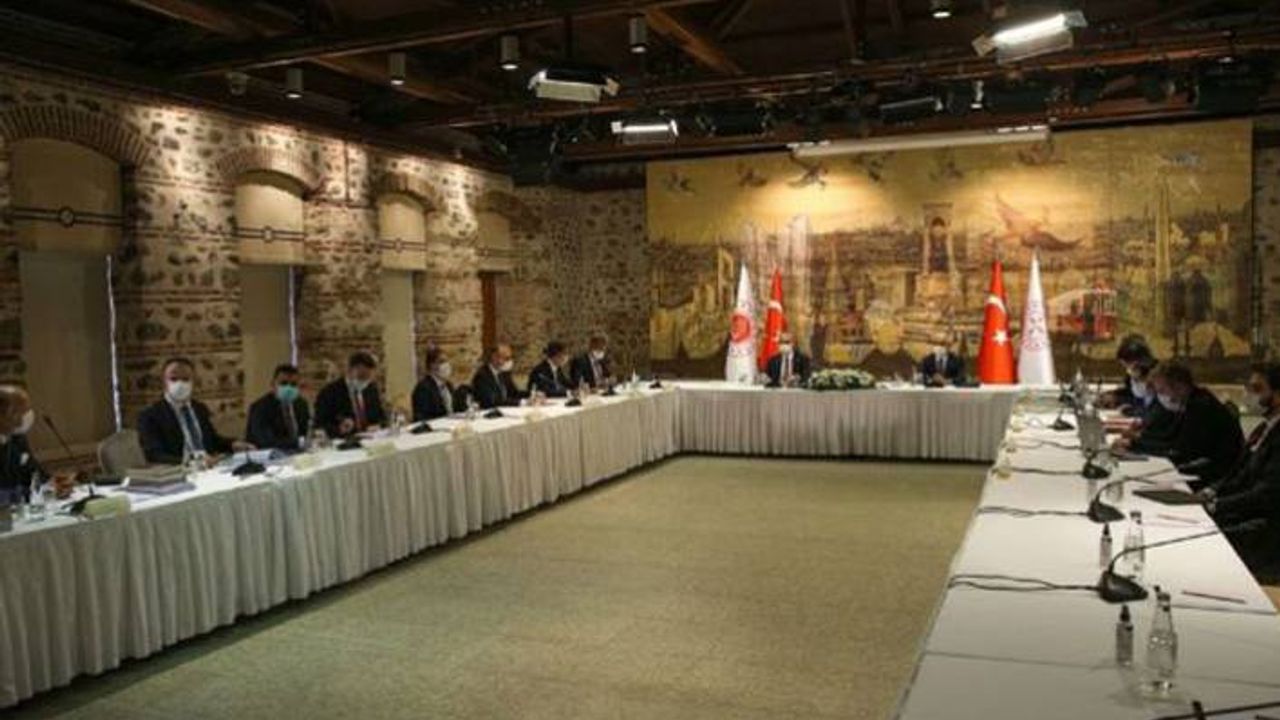 Bakan Elvan ve Gül, TÜSİAD yönetimiyle bir araya geldi