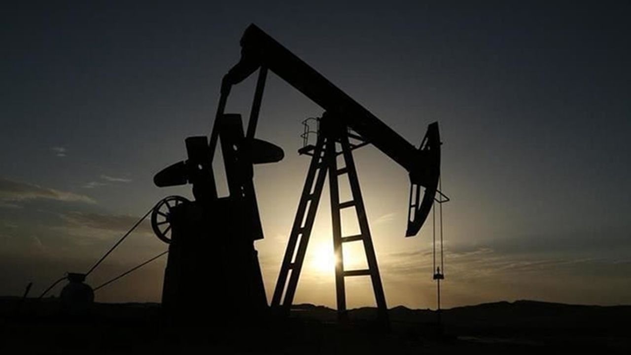 Brent petrolün varil fiyatı 79 dolar