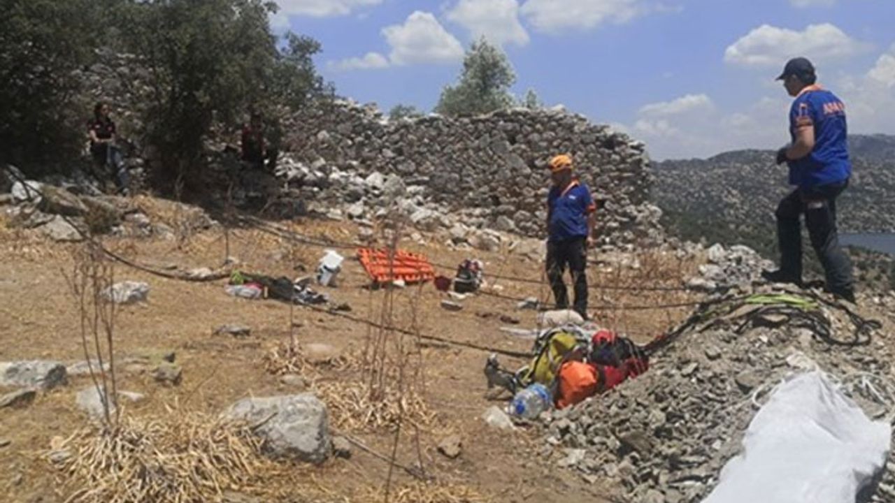 Aydın'da 'kaçak kazı' yapan 2 kişi zehirli gaz nedeniyle öldü