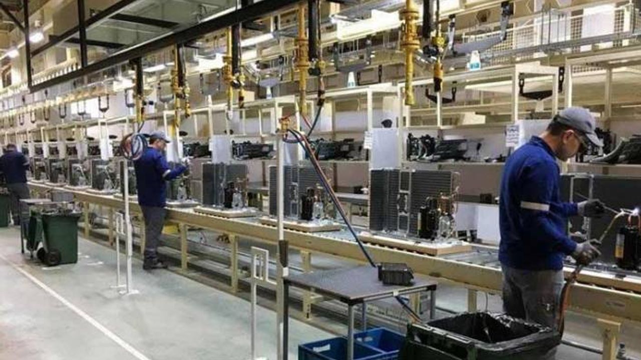 Türkiye'deki işçi 321, Pekin'deki 360 dolar alıyor