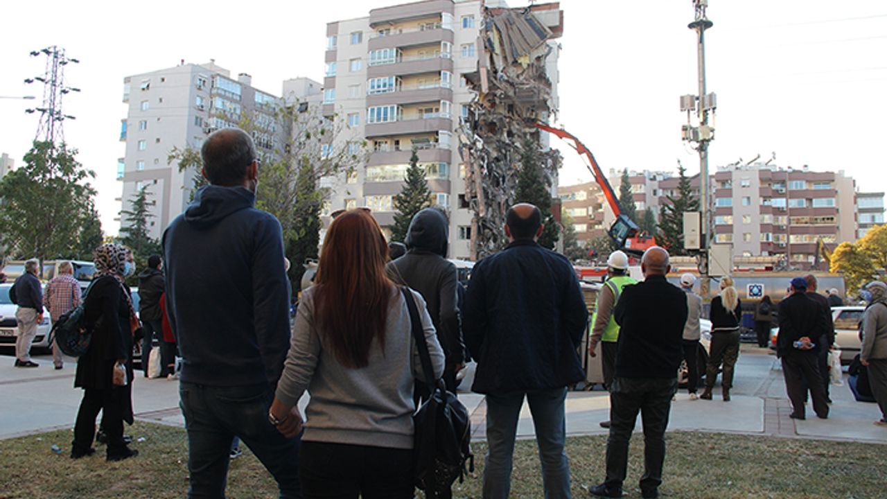 Depremde 11 kişinin öldüğü binadaki BİM’e suç duyurusu