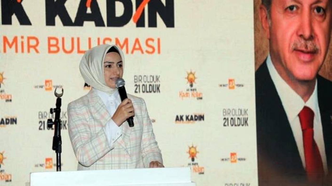 AKP İzmir'de 'Siyaset Akademisi Kadın' başlıyor