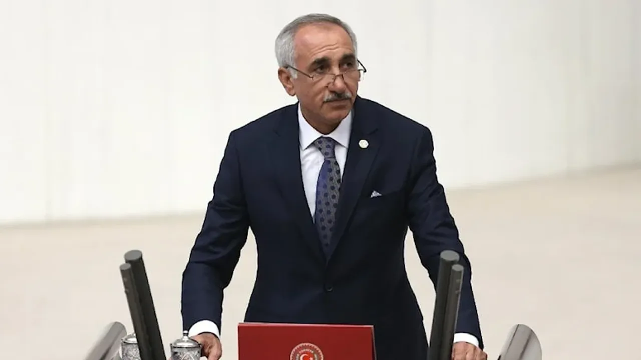Enkaz altındaydı: AKP Milletvekili Yakup Taş yaşamını yitirdi