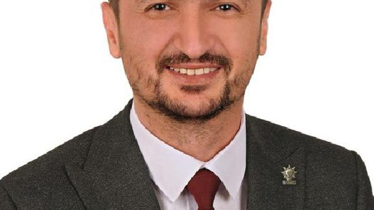 AK Parti Bucak İlçe Başkanı Oğuz istifa etti