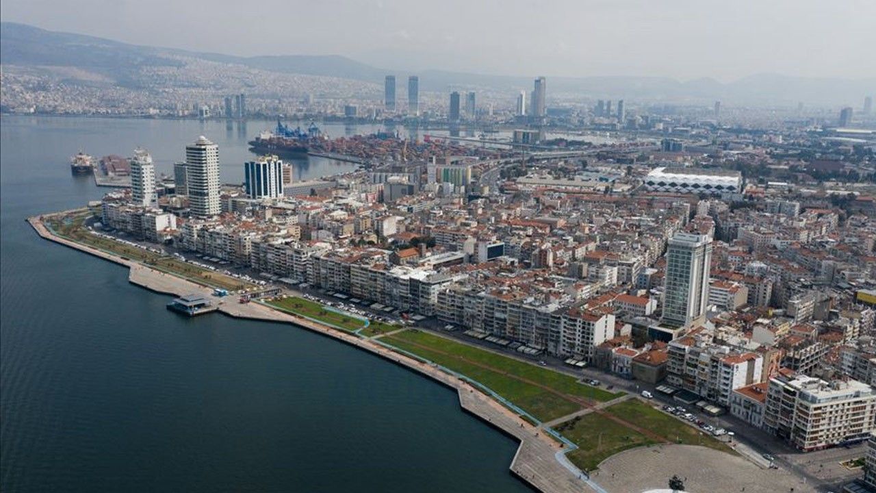 İzmir'de çarpıcı deprem raporu: Yüzde 70'i çürük!