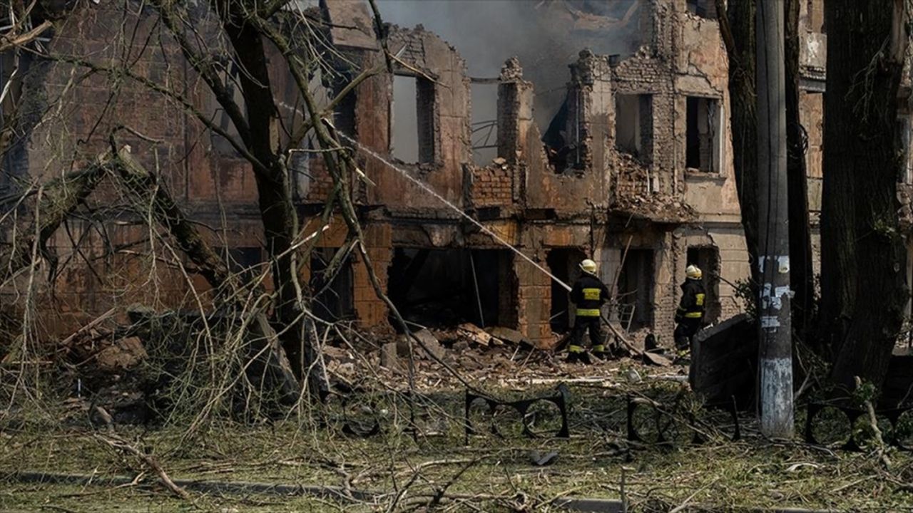 Ukrayna: Rus ordusu, hastaneye füze saldırısı düzenledi