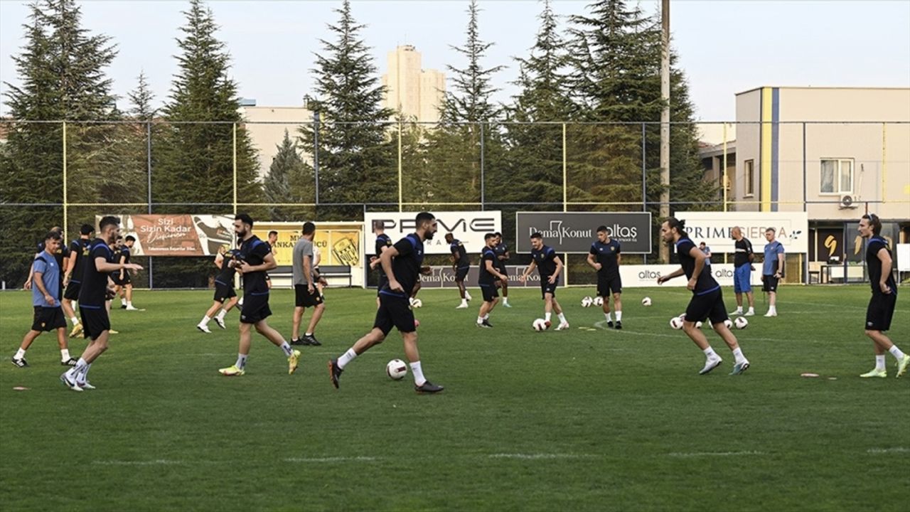 MKE Ankaragücü, Süper Lig'de yarın EMS Yapı Sivasspor'a konuk olacak
