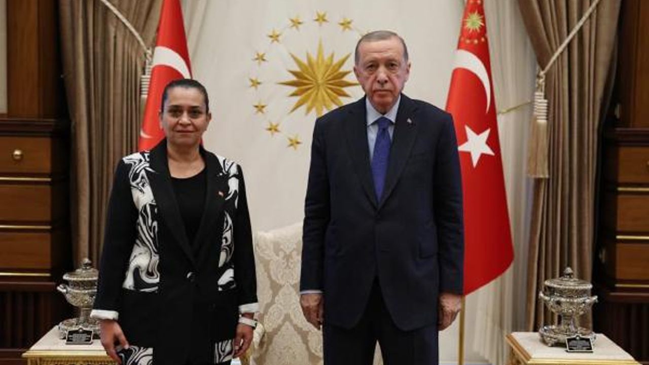 AKP'de Kadın Kolları Özboz'a emanet