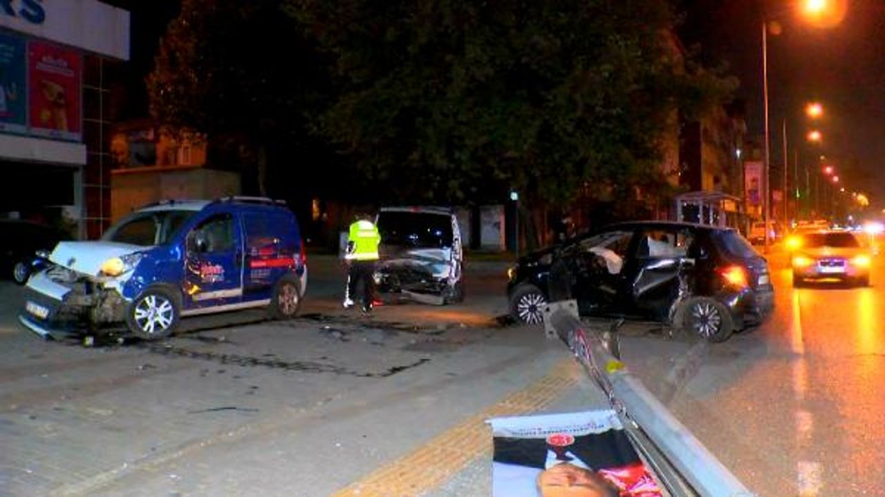 Bursa'da sıfır araçla korkutan kaza!