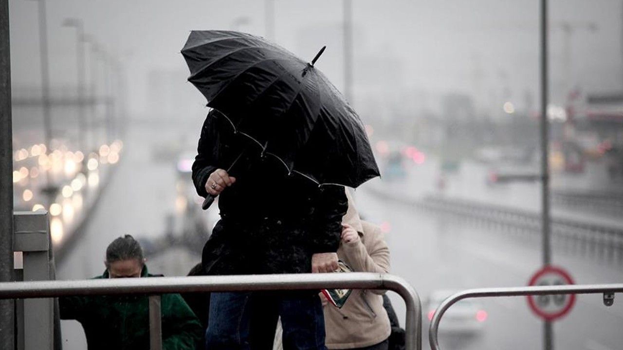 Şemsiyelerinizi unutmayın: Yurt genelinde yağış alarmı!