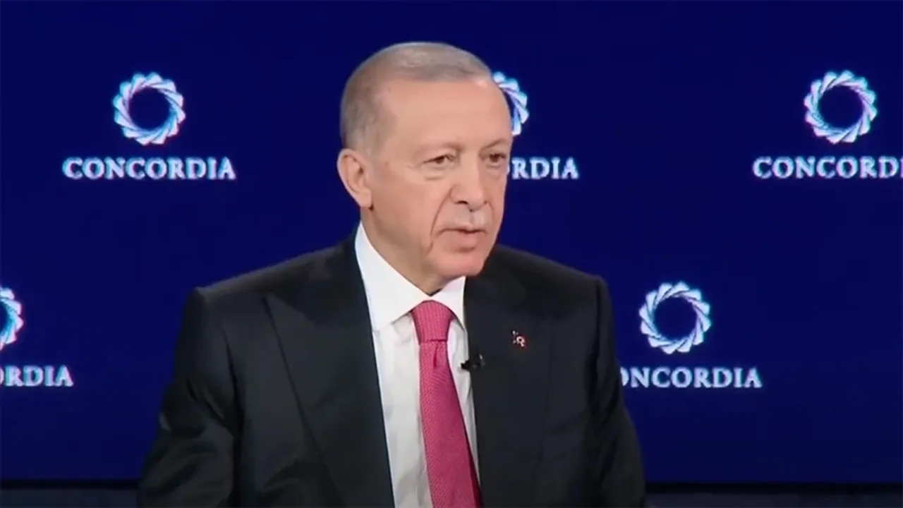 Erdoğan: Mültecilere ev sahipliği yapmaya devam edeceğiz