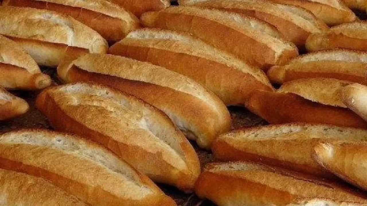 İzmir'de ekmeğe zam: Yeni fiyat İZTO meclisinden geçti