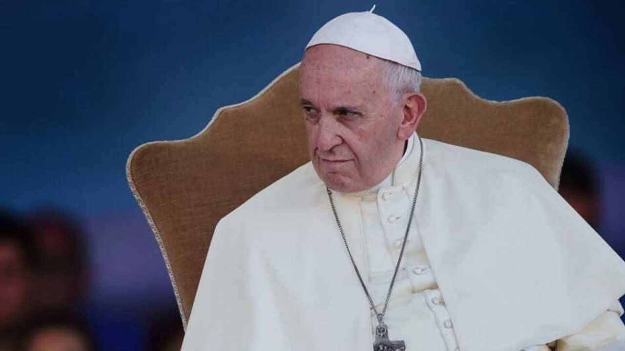 Papa'dan kilise saldırısına geçmiş olsun mesajı