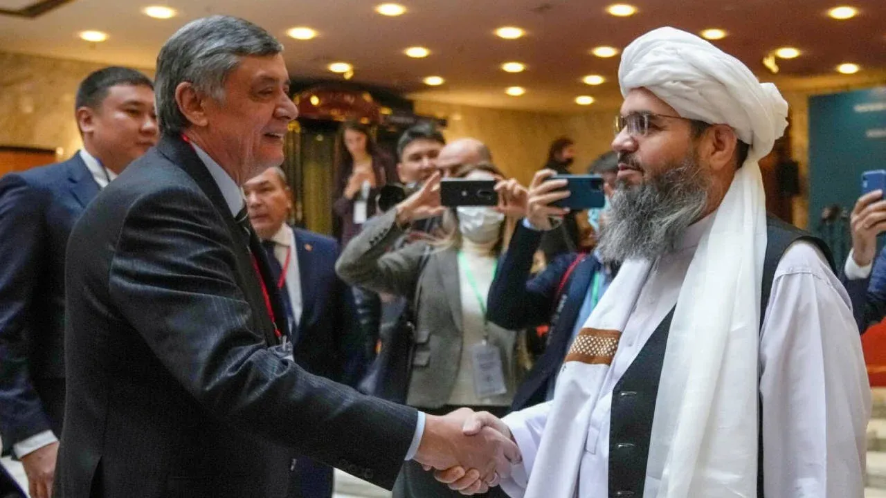 Rusya Taliban'ı terör listesinden çıkarıyor