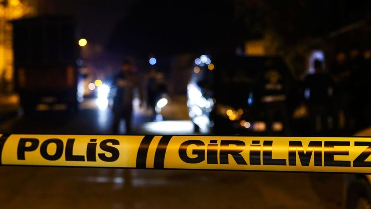 İzmir’de Su Sızıntısı Tartışması Kanlı Bitti: Baba ve Oğlu Yaralandı