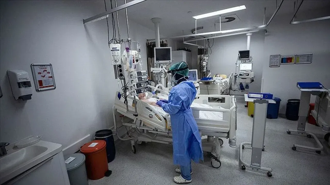 29 Ekim’de hastaneler açık mı, kapalı mı? İşte 2025 Cumhuriyet Bayramı sağlık çalışma düzeni