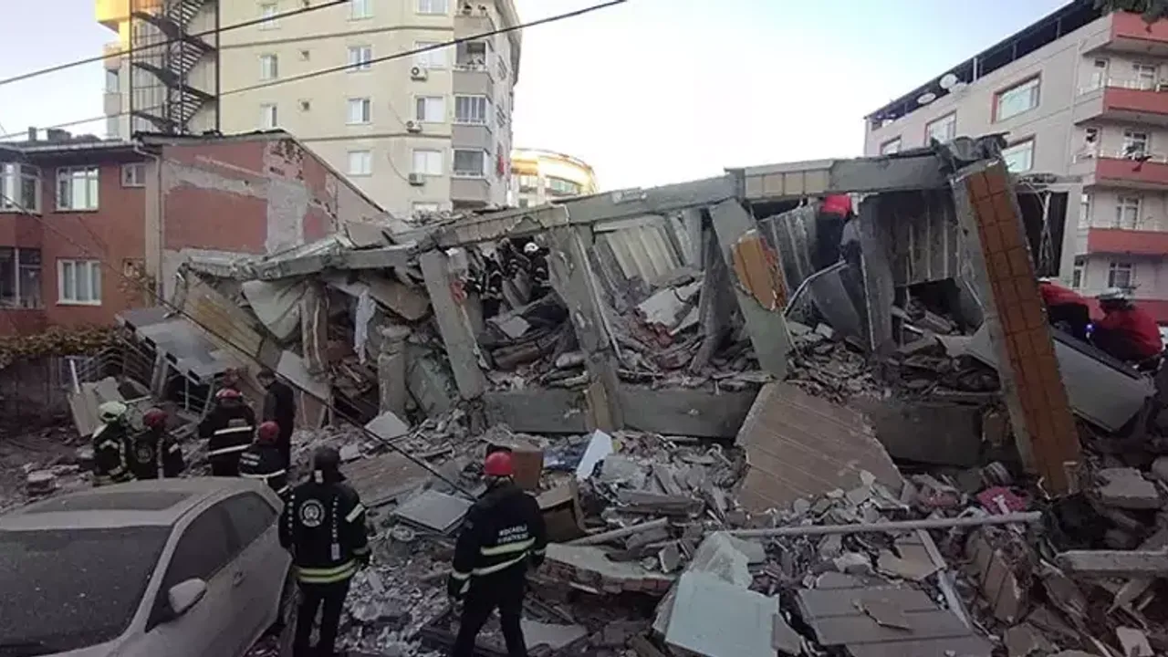 Gebze’de çöken binada acı haber: 11 yaşındaki Emir yaşamını yitirdi