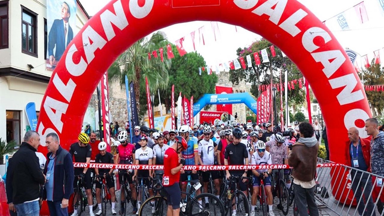 VeloTürk Gran Fondo Çeşme’de pedallar barış ve spor için döndü