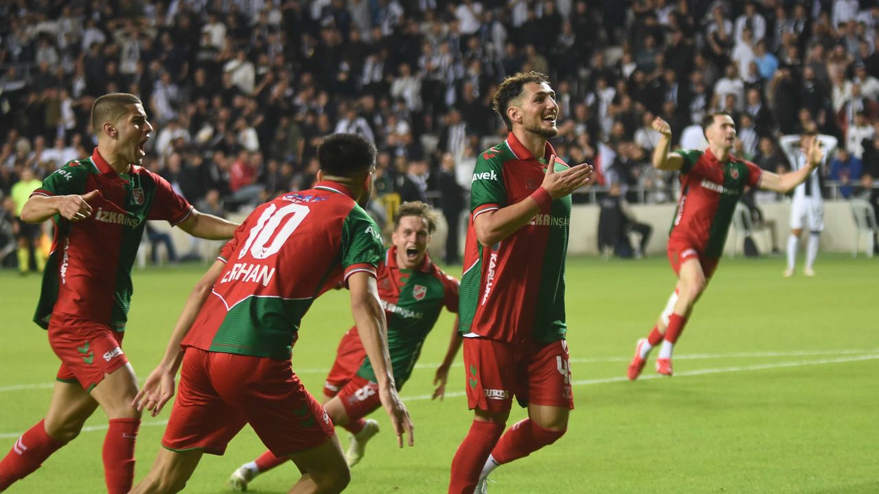 İzmir derbisi nefes kesti: 7 yıl sonra tarihi buluşma