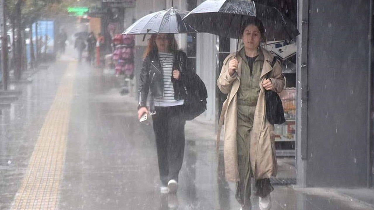 Meteoroloji'den uyarı: Sağanak, kar yağışı ve kuvvetli rüzgar bekleniyor