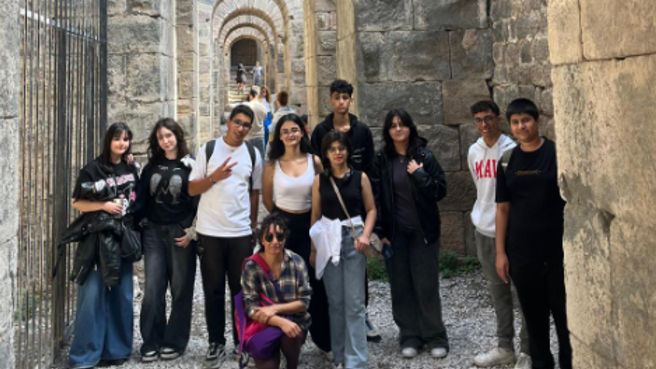 Pergamon’da İngilizce pratiği: Gençler antik kentte konuşarak öğrendi
