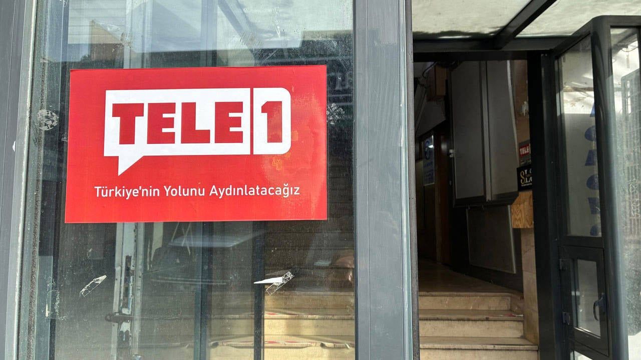 Kayyum atanmıştı... TELE 1 çalışanları topluca istifa etti!
