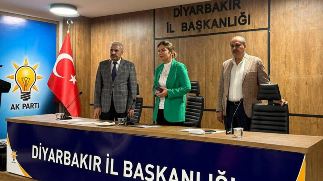 AKP Diyarbakır'da istifa üstüne istifa