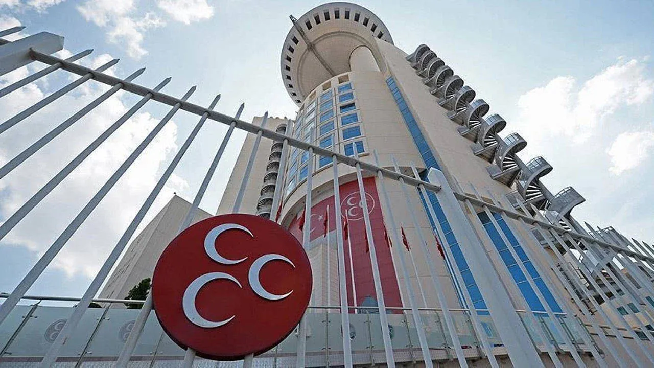 MHP'de teşkilat değişimi sürüyor: 3 il başkanlığı daha feshe