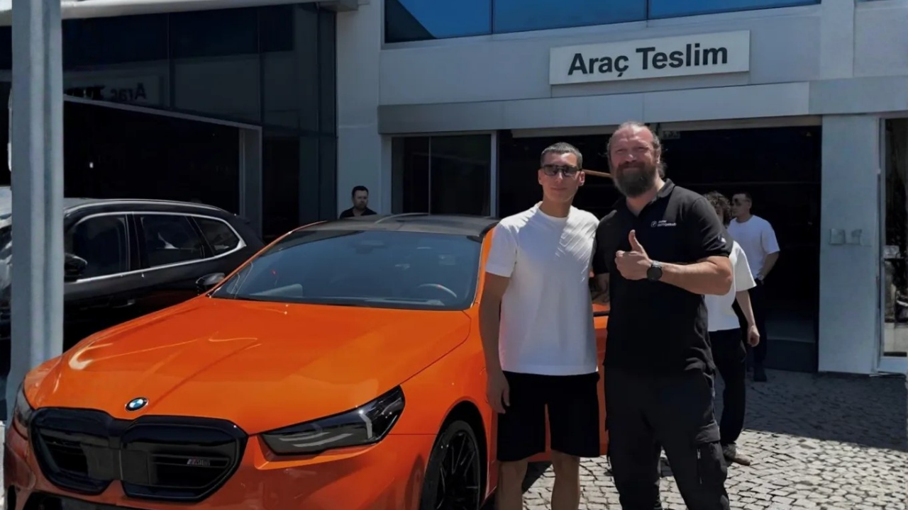 MotoGP Yıldızı Toprak Razgatlıoğlu'na Özel Tasarım