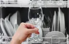 Bulaşık makinesinde su lekelerini önlemenin yolları