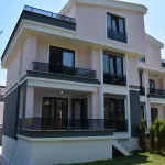Yalova Çınarcık'ta icradan satılık 150 m² tripleks mesken
