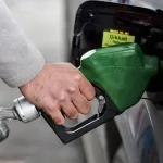 Benzine bir zam daha! İzmir’de fiyat 75 liraya dayanacak