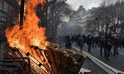 Fransa'daki protestolarda tansiyon düşmüyor