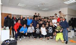 Nazilli Belediyespor sol şeritte