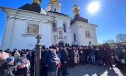 Tahliyesi istenen Ukrayna Ortodoks Kilisesi’nin yerleşkesinde gergin bekleyiş