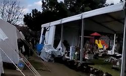 Depremzedelerin elinden ‘gıda deposu çadırı’ alındı