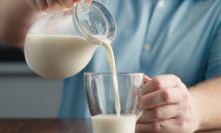 Miraç Kandilinde Süt İçmenin İbâdetî ve Fazîleti Nedir?