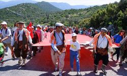 Kaş'ta Yörük göçü canlandırıldı