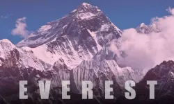 Everest dağı nerede hangi ülkede nasıl gidilir? Everest'in zirve yüksekliği kaç metre?