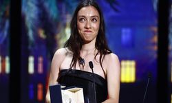 Merve Dizdar, Cannes Film Festivali'nde En İyi Kadın Oyuncu Ödülü'nü aldı