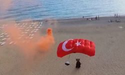 Yarasa adam Türkiye için uçuyor