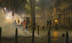 Polis Lyon'da sağcıları dağıttı