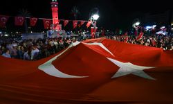 İzmir'de 15 Temmuz Demokrasi ve Milli Birlik Günü kutlandı