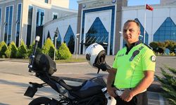Motosikletli gence nasihatte bulunan trafik polisi anlattı