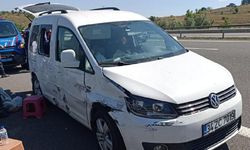 Bolu TEM geçişinde 2 hafif ticari araç çarpıştı:  9 yaralı