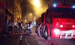 Kırşehir'de iş hanında çıkan yangında 9 iş yeri zarar gördü